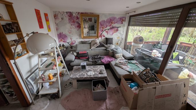 wohnzimmer-entruempelung-vorher.jpg